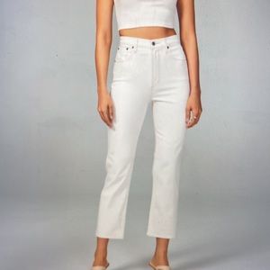 Abercrombie Ankle Straight Ultra High Rise Jeans cream